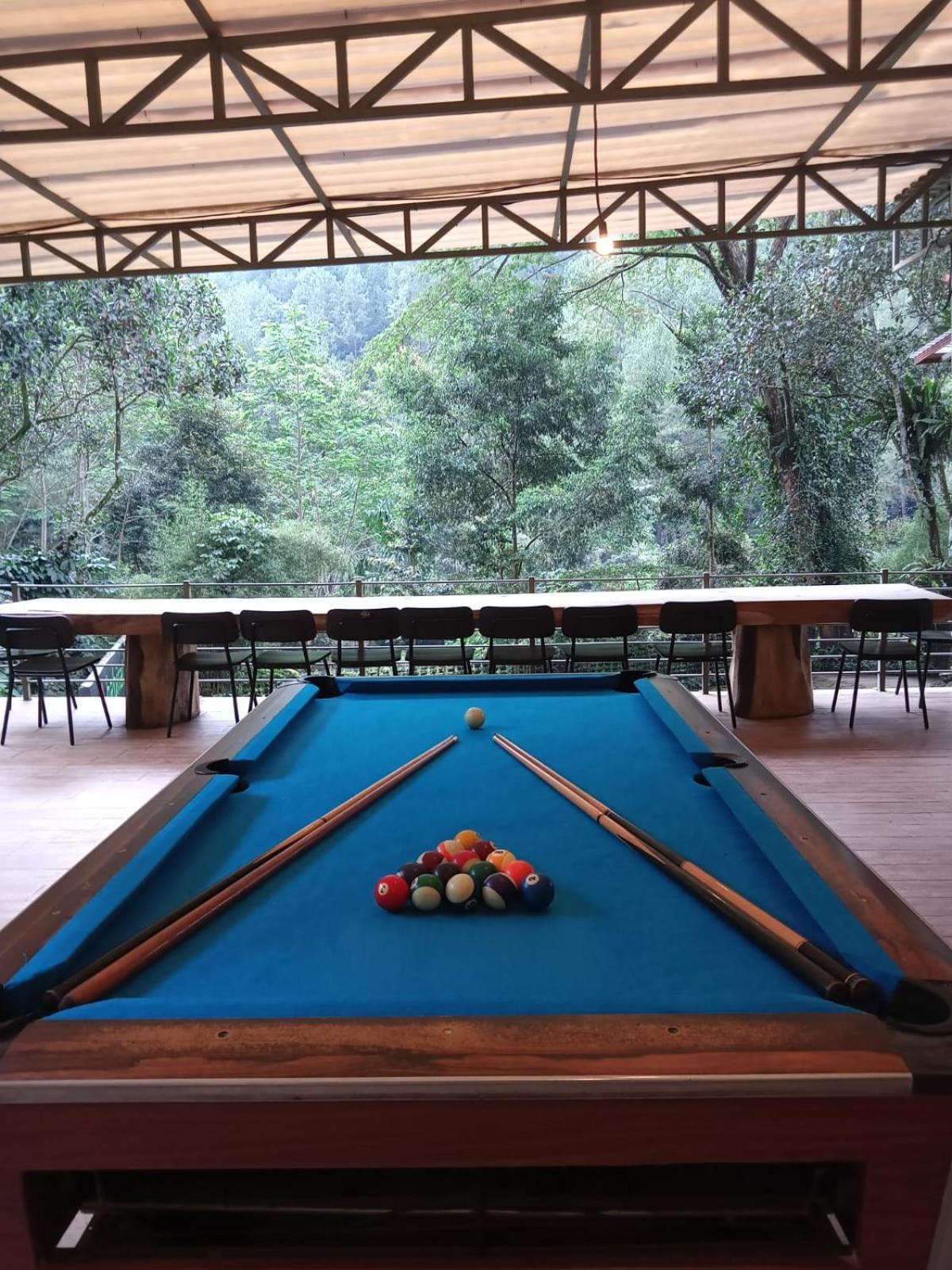 Habitat Hills Hotel Cisarua Luaran gambar